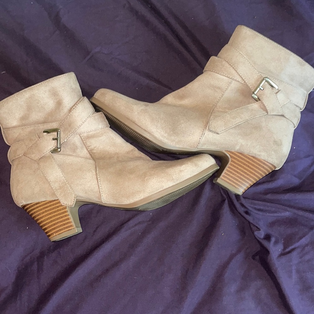 Brand new tan suede boots comfort view